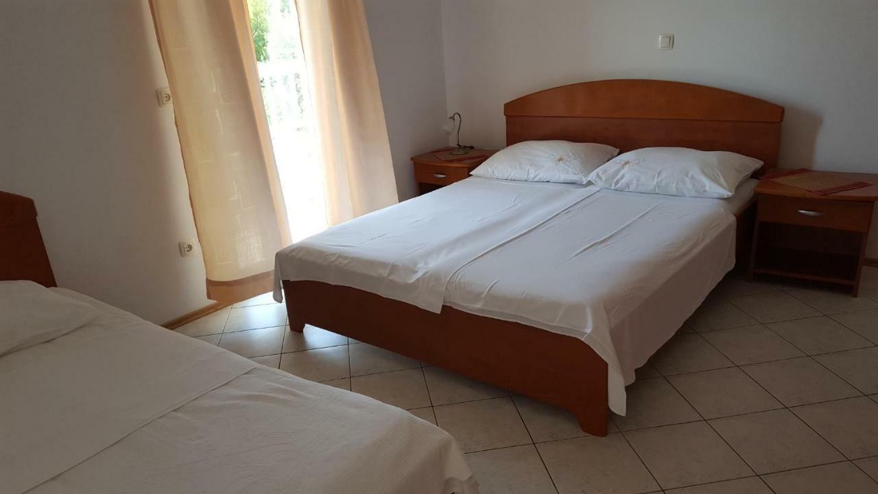 Apartments Galic Omiš Exterior foto