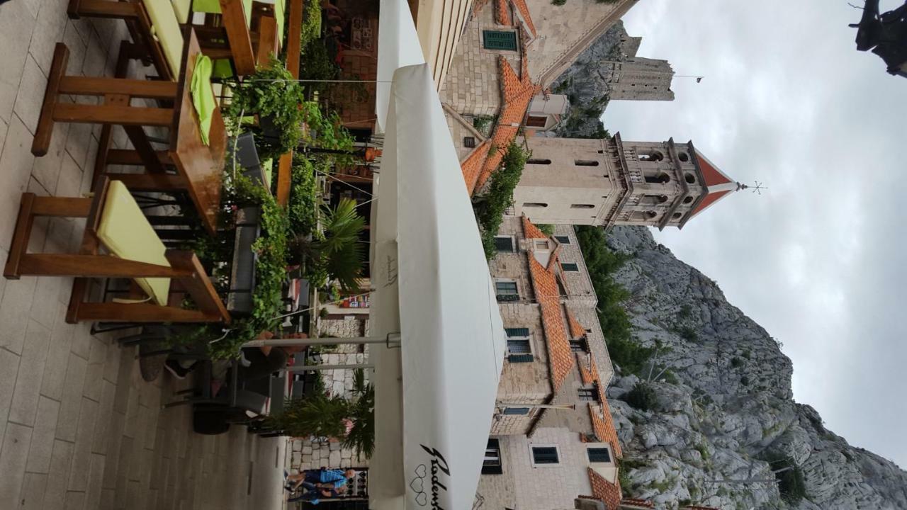 Apartments Galic Omiš Exterior foto