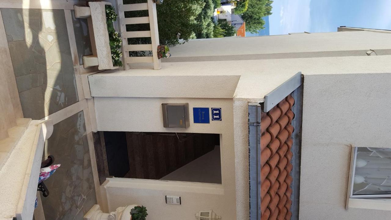 Apartments Galic Omiš Exterior foto